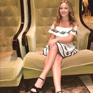 Meet your Posher, Jillian